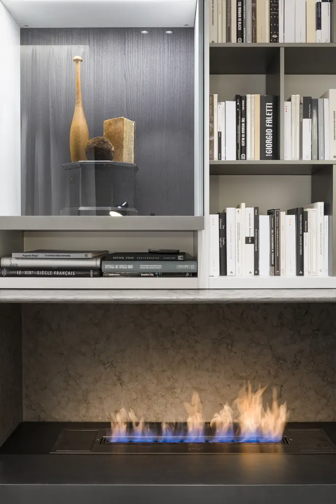 Showroom Pietra di Castellavazzo – salotto e camino