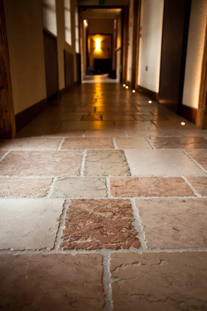 Villa con pavimenti antichi – pavimenti