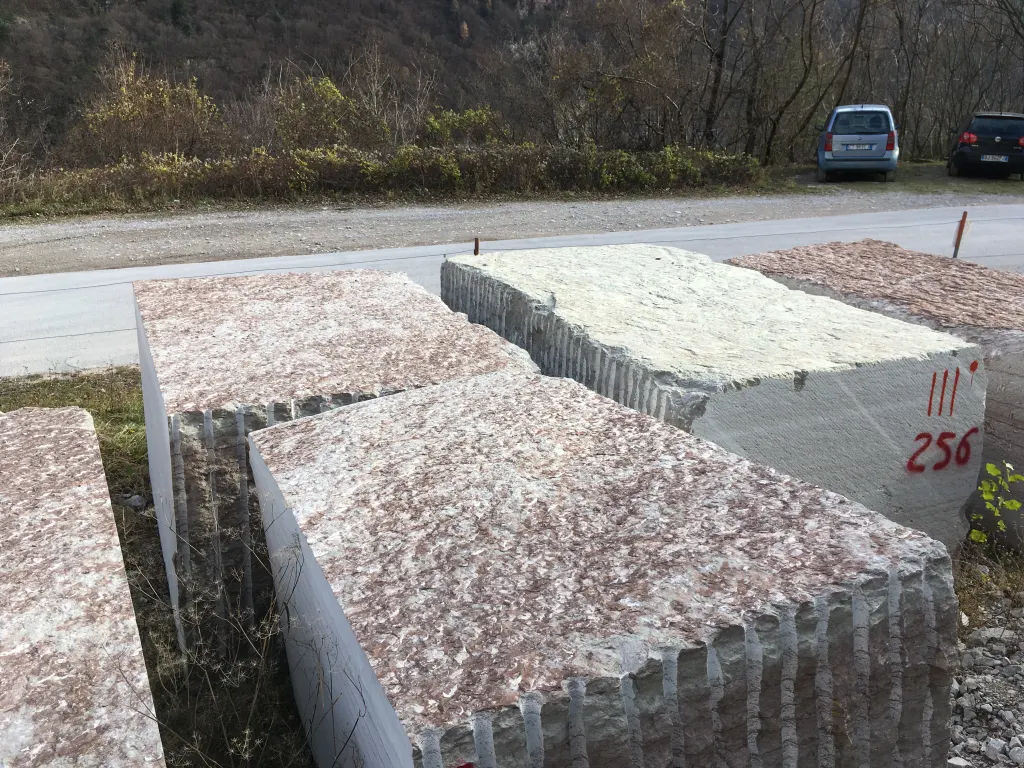 La cava – i blocchi