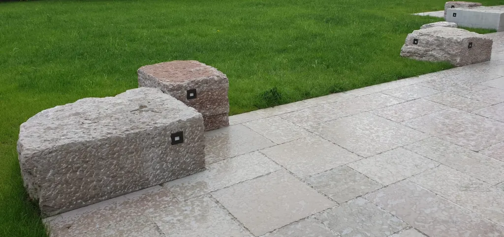 Villa con scale esterne – giardino